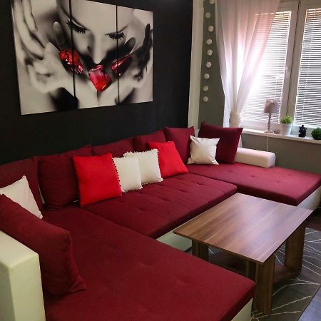 Apartman V Centru Mostu Apartment ภายนอก รูปภาพ