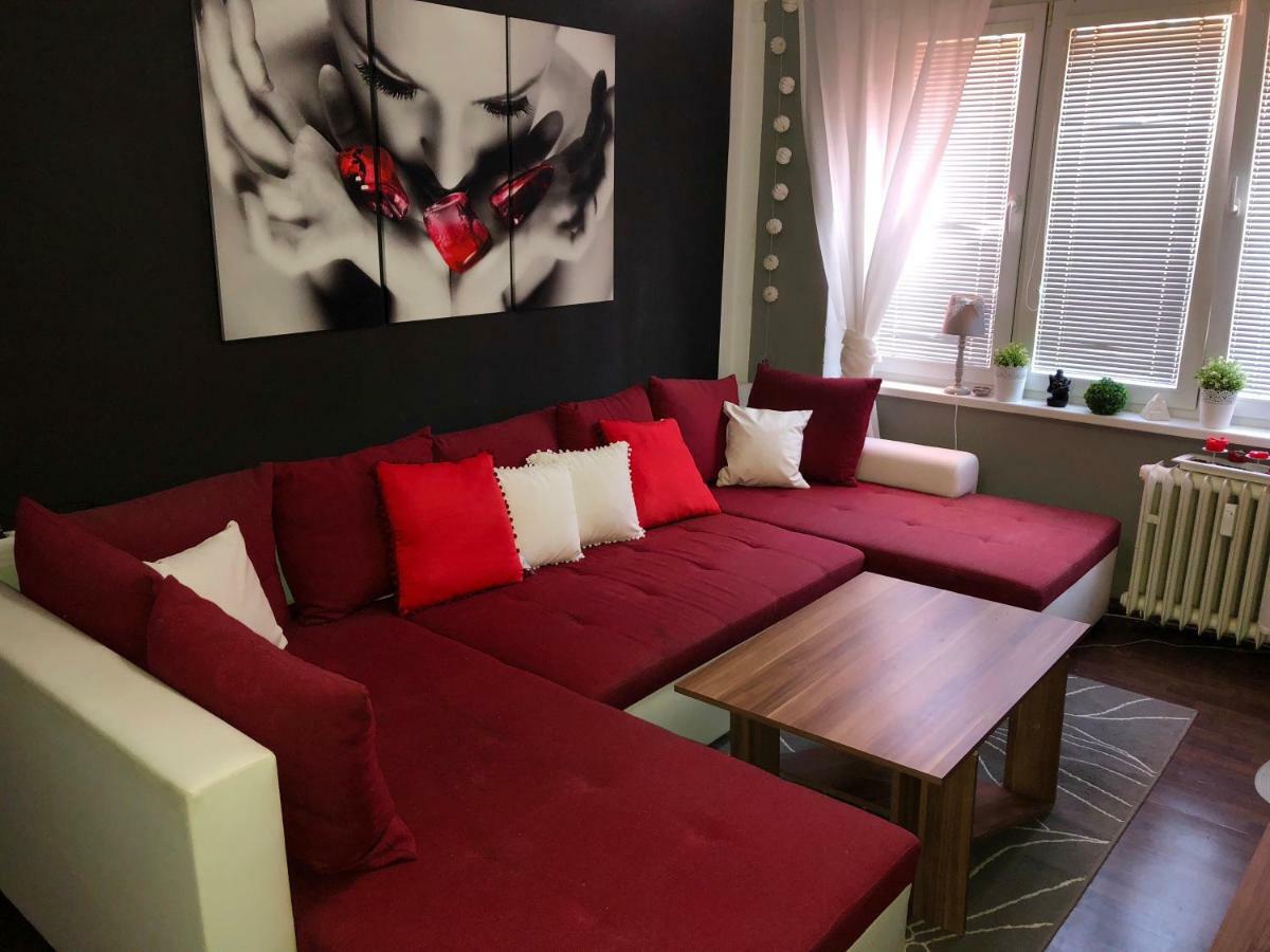 Apartman V Centru Mostu Apartment ภายนอก รูปภาพ